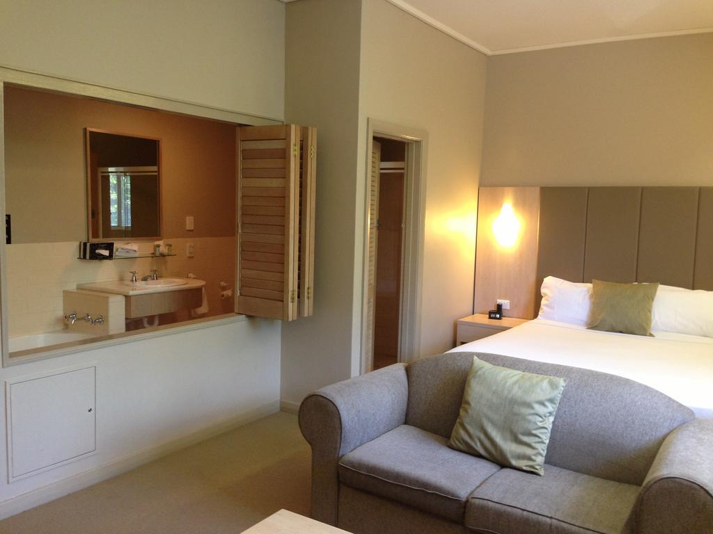 Quality Hotel Tiffins On The Park Adelaide Værelse billede